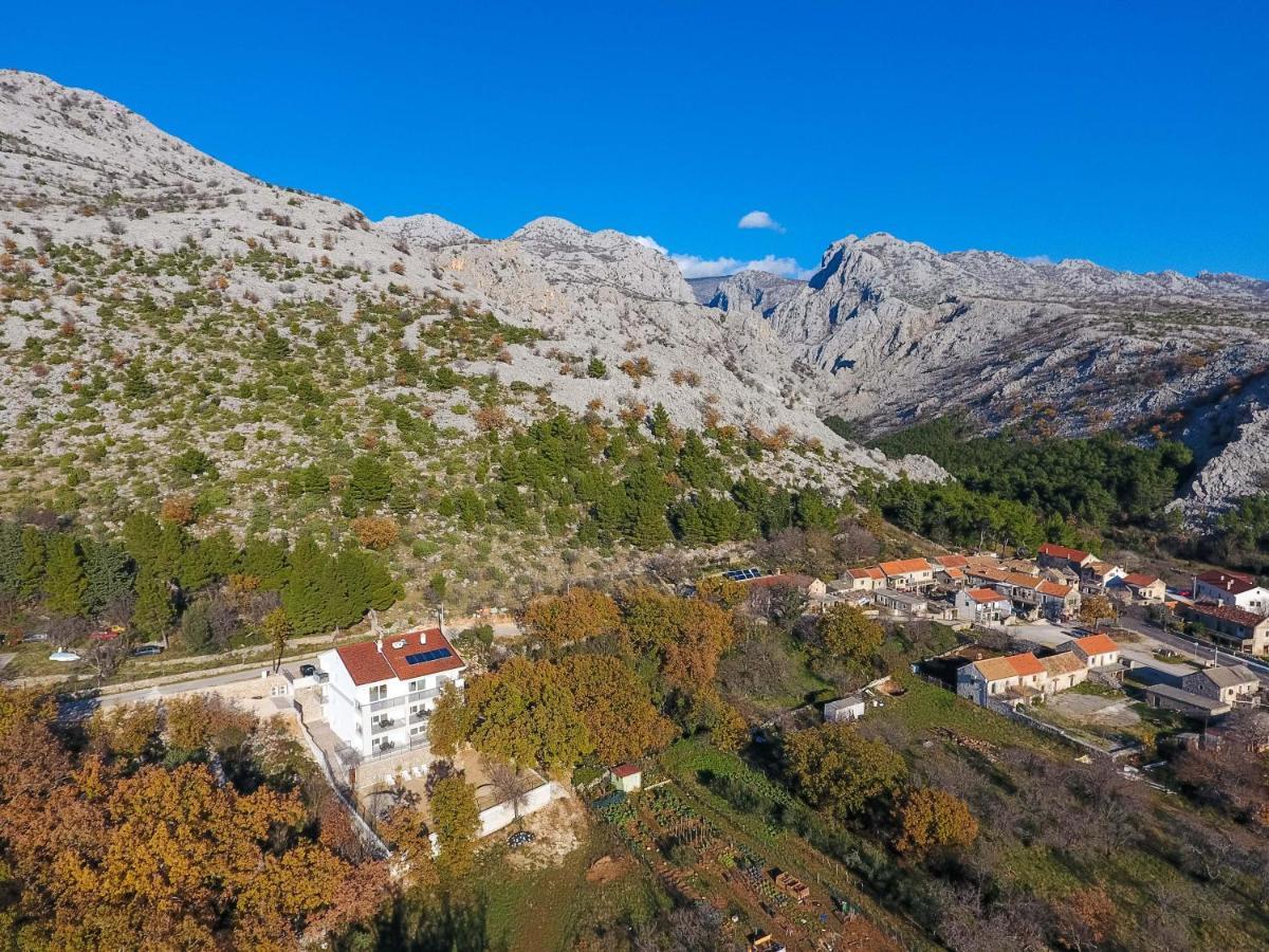 Apartmani Villa Paulo Starigrad Paklenica Exteriör bild