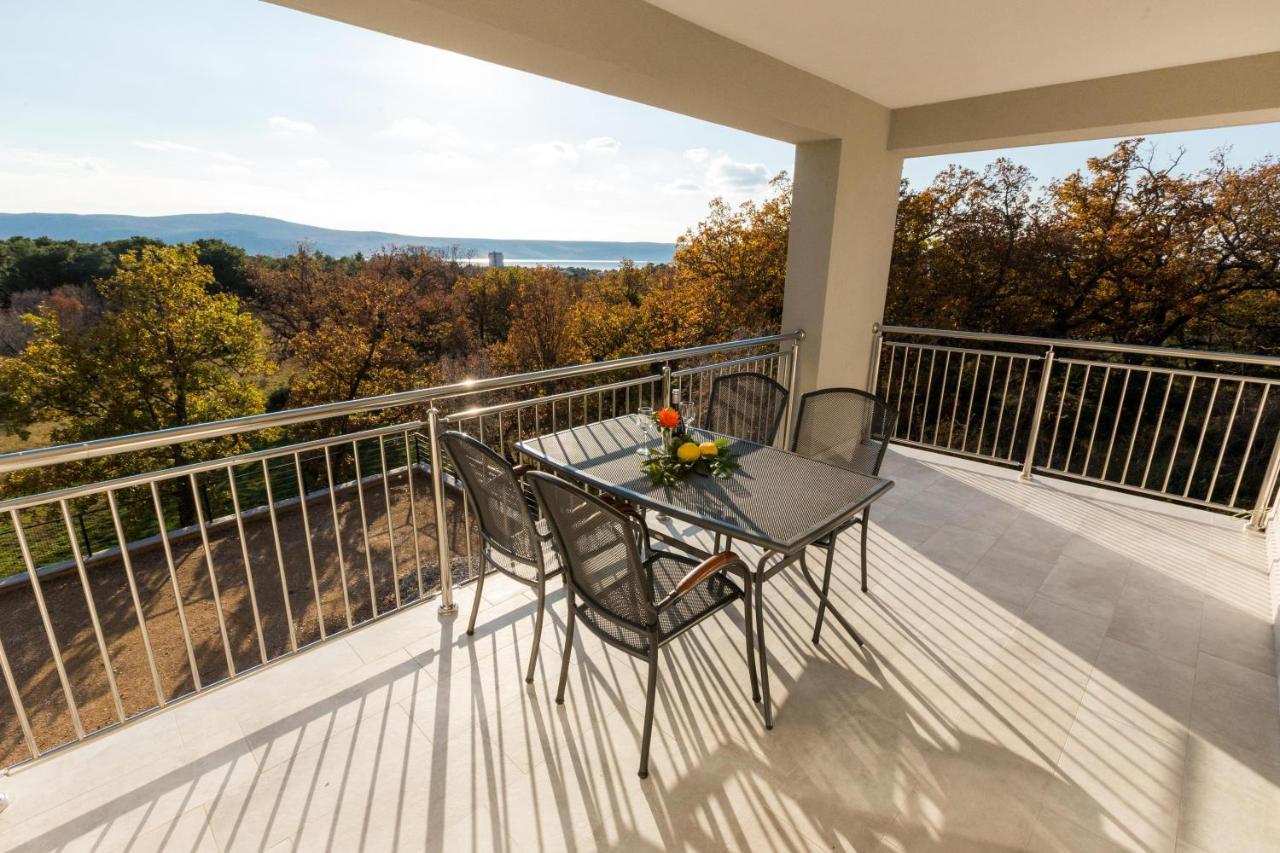 Apartmani Villa Paulo Starigrad Paklenica Exteriör bild