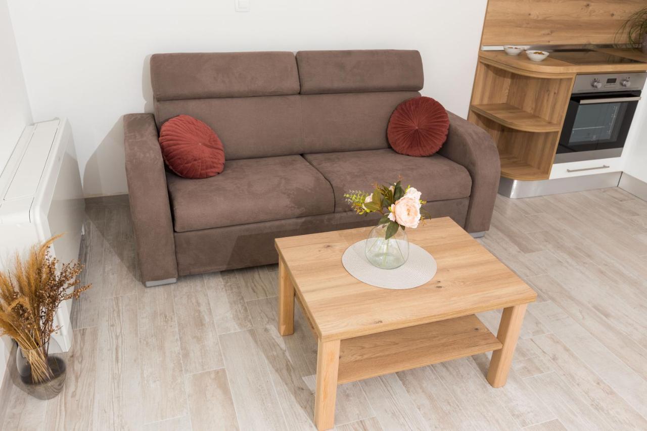 Apartmani Villa Paulo Starigrad Paklenica Exteriör bild