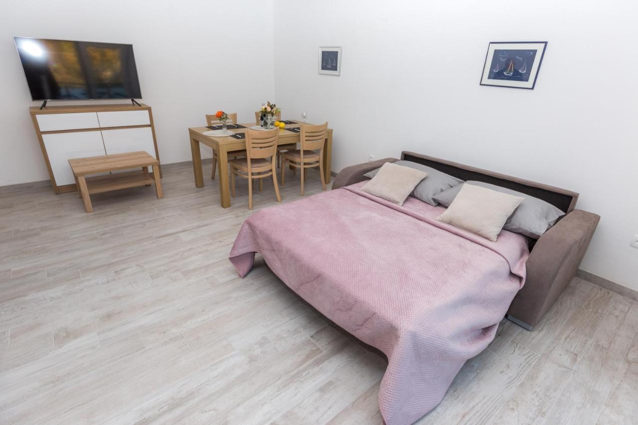 Apartmani Villa Paulo Starigrad Paklenica Exteriör bild