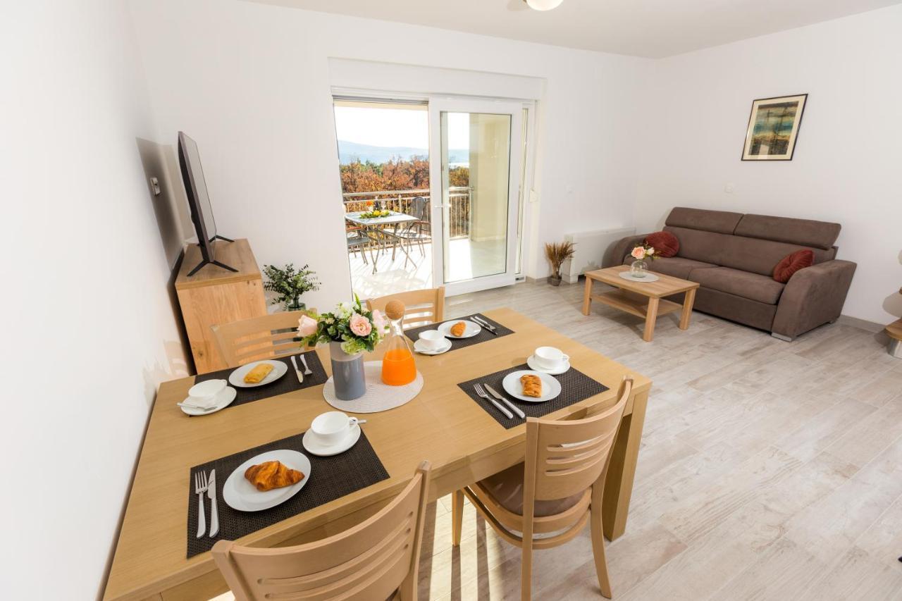 Apartmani Villa Paulo Starigrad Paklenica Exteriör bild