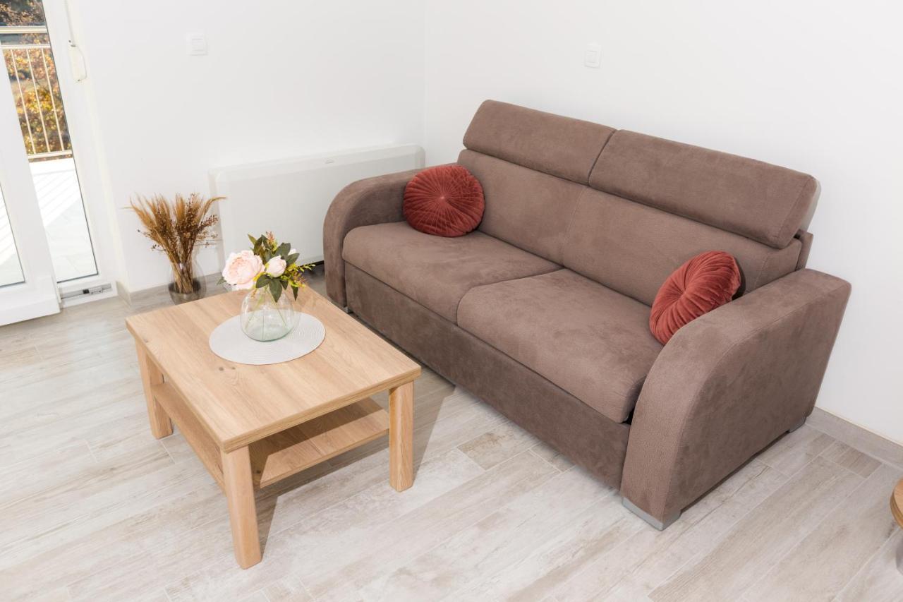Apartmani Villa Paulo Starigrad Paklenica Exteriör bild