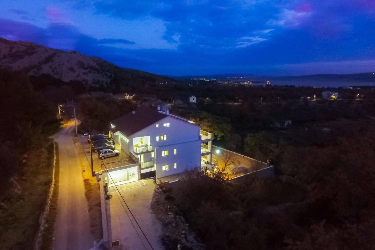 Apartmani Villa Paulo Starigrad Paklenica Exteriör bild