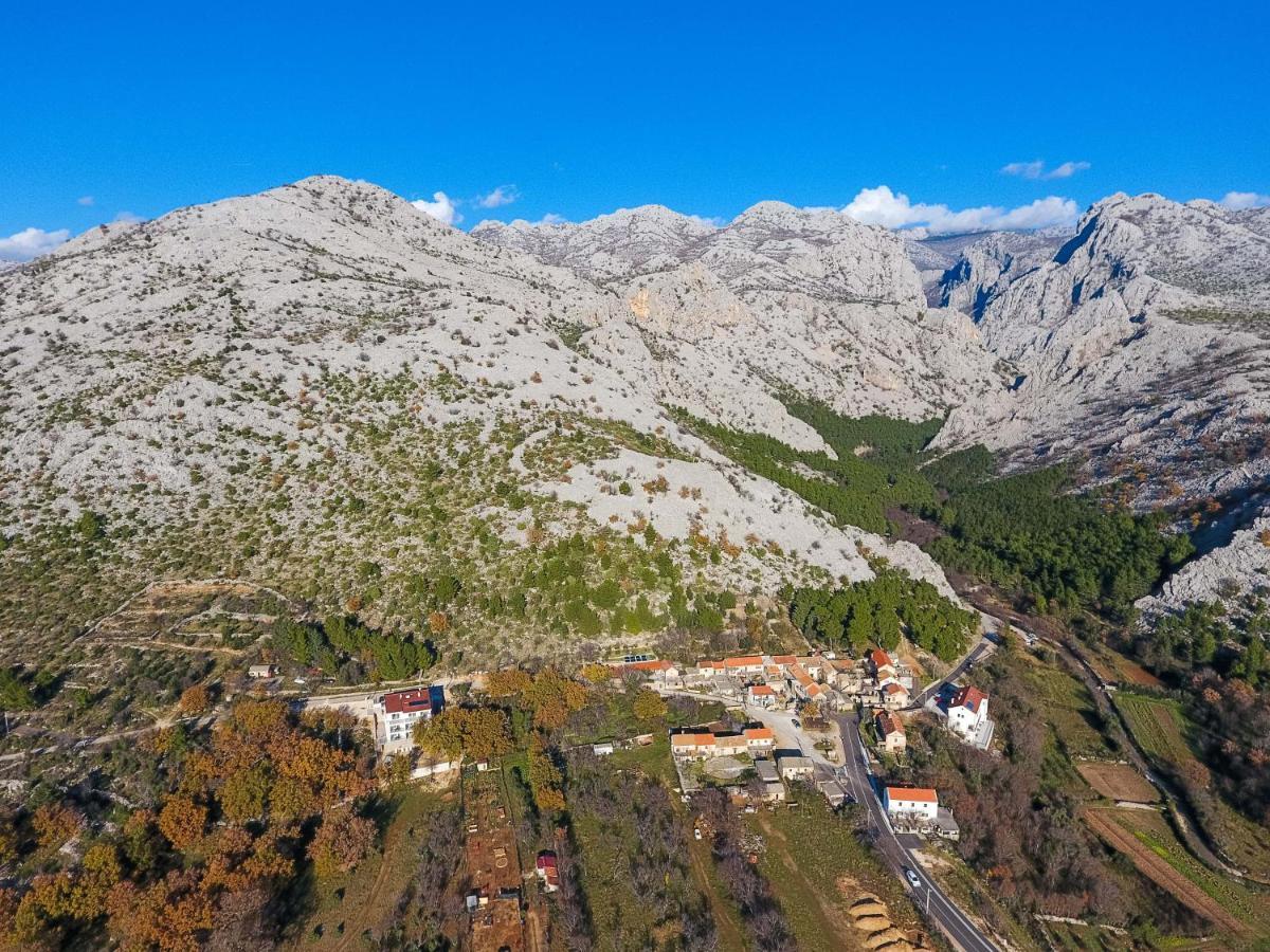 Apartmani Villa Paulo Starigrad Paklenica Exteriör bild
